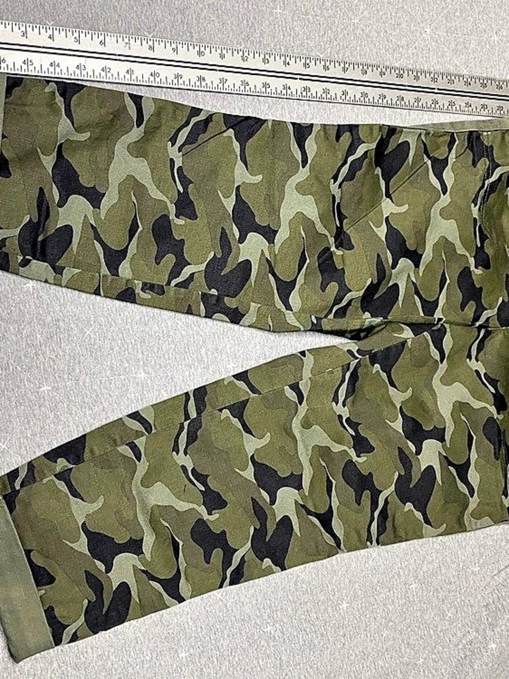 Torrid Feel the Fit Camo Utility Crop Pants Women’s Plus Size 20